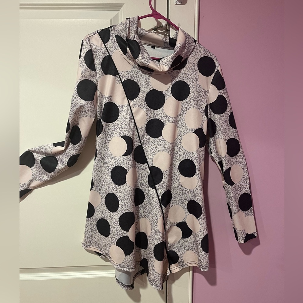 Polka dot tunic top